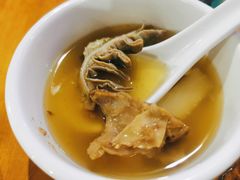 -五指山生态小黄牛(皮皮虾海鲜广场店)