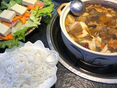 -阿鹏故事野生菌火锅(古城店)