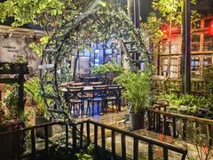 -花溪雨·森林餐厅(石基店)