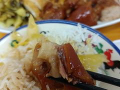 -明姨仔潮汕美食·碳炉猪脚·汕尾牛腩饭·起片鸡煲(起义路店)