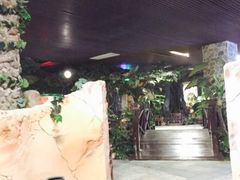 -泉城欧乐堡戏水湾艺术养生温泉