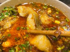 -肖肖酸萝卜鱼火锅(总店)