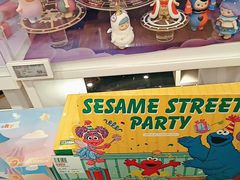 -泡泡玛特POPMART(侨福芳草地店)