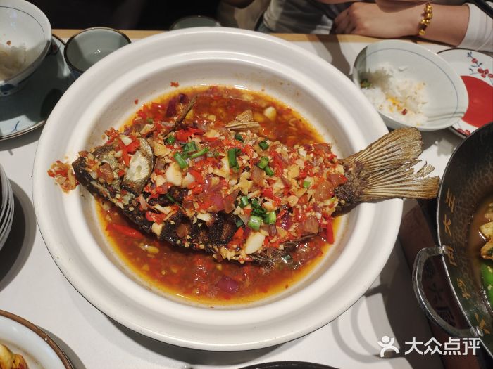 费大厨辣椒炒肉(通州万达店)香酥大鲫鱼图片