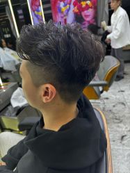 -藤野造型烫发染发