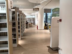 -广州市白云区图书馆