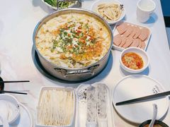 -德林酸菜鱼火锅(南丹店)