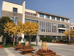 -上海师范大学附属中学(三林校区)