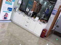 -茂菊口腔连锁(浦东南路店)