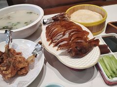 -梅利汴京烤鸭•开封豫菜地标店(东大街店)