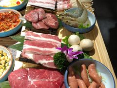 -明洞阿姨·韩式酱蟹烤肉·创意料理(三元桥店)