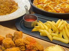 -必胜客(上海华谊新所店)