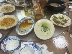 -盛得农家美食·无花果浸鸡·古法烧鸡·竹筒饭(白水寨森林海店)