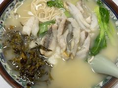 -明呈黄鱼面馆(斜土路店)