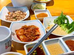 小菜-唯成•韩国炭火烤肉 유성고기