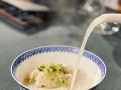浓汤黄鱼面-RIVIERA 松鹤楼(外滩店)