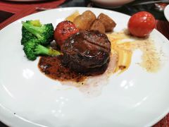 -WOLFGANG PUCK KITCHEN & BAR(迪士尼小镇店)