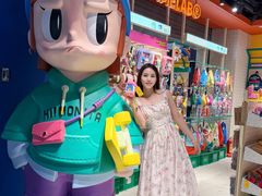 -燕莎奥特莱斯购物中心