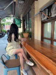 -FRIDAY星期五专业美发沙龙