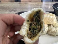 荠菜鲜肉包-津门张记包子铺(华昌道店)