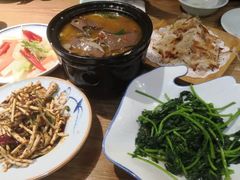 -九锅一堂酸菜鱼(新南凯德直营店)