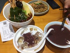 -蓉李记成都名小吃(二七万达店)
