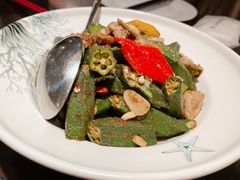 双椒炒秋葵-花家怡园