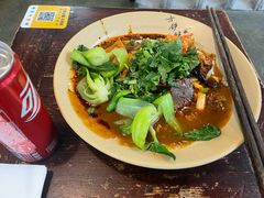 -方铲铲·成都板凳面(滨江银泰店)