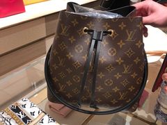 -LV路易威登(杭州万象城店)