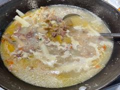 -霄汉牛三鲜湖北砂锅菜(万松园2店)