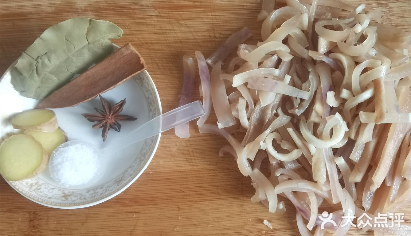 凉拌水晶肉皮冻 | 既美容又减肥