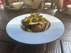 -臻鲜燕海鲜融合餐厅(金陵style店)