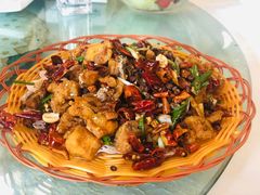 飘香辣子鸡-那达慕蒙古风味酒楼