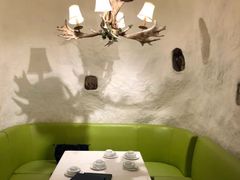 卡座-漓江又一軒·广西菜·桂林米粉(梅林店)