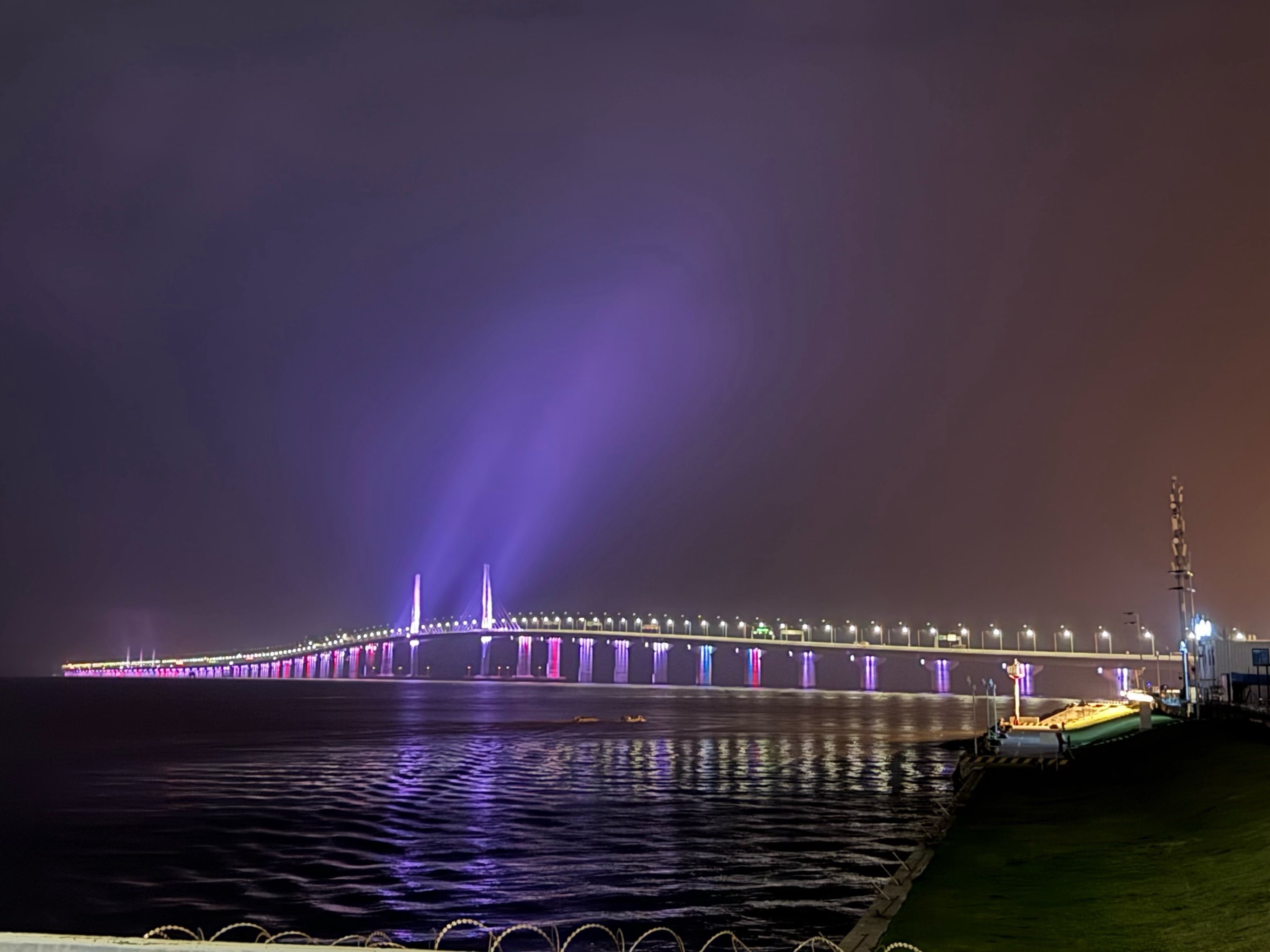 夜游港珠澳大桥夜景图片