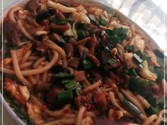 -珀玉莲花白米线店