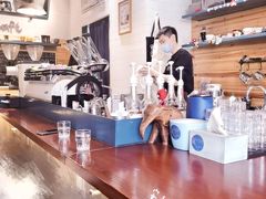 -Be Lived Cafe比例咖啡(摩天轮店)