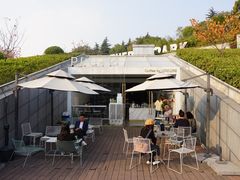 -UNI UNI(环亚凯瑟琳店)