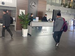 -奔驰上海利星(七宝店)