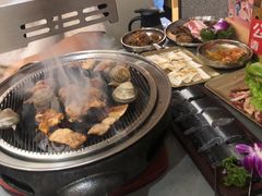 -围炉肉舍•炭烤活鳗•丹东海鲜烤肉(步行街店)