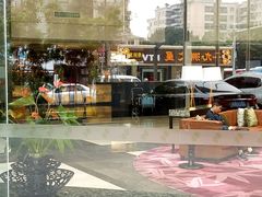 -珠海拱北口岸希尔顿欢朋酒店