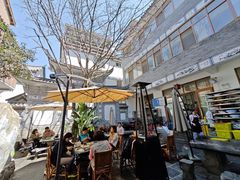 -四方小吃·白族庭院餐厅