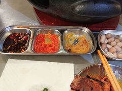 -围炉肉舍•炭烤活鳗•丹东海鲜烤肉(步行街店)