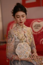 -艾米丽婚纱礼服
