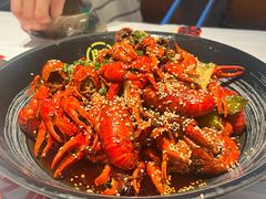 -肥肥虾庄·金牌油焖大虾(汉街SKP店)