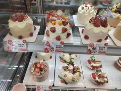 -花花卷卷·鲜食蛋糕(静安久光百货店)