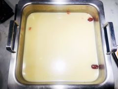 -尚尚仙·酸汤猪手·猪肚鸡火锅(华联万柳购物中心店)