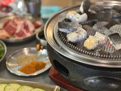 -围炉肉舍•炭烤活鳗•丹东海鲜烤肉(步行街店)