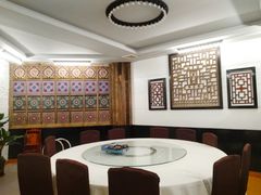 包厢-刘姐啤酒鱼民族演艺餐厅(西街总店)