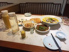 -大城小院饭店(博隆广场虹桥店)